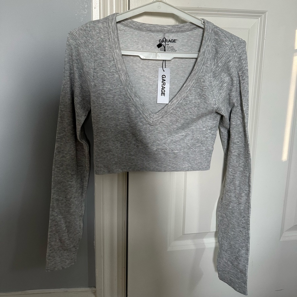 Garage crop v-neck